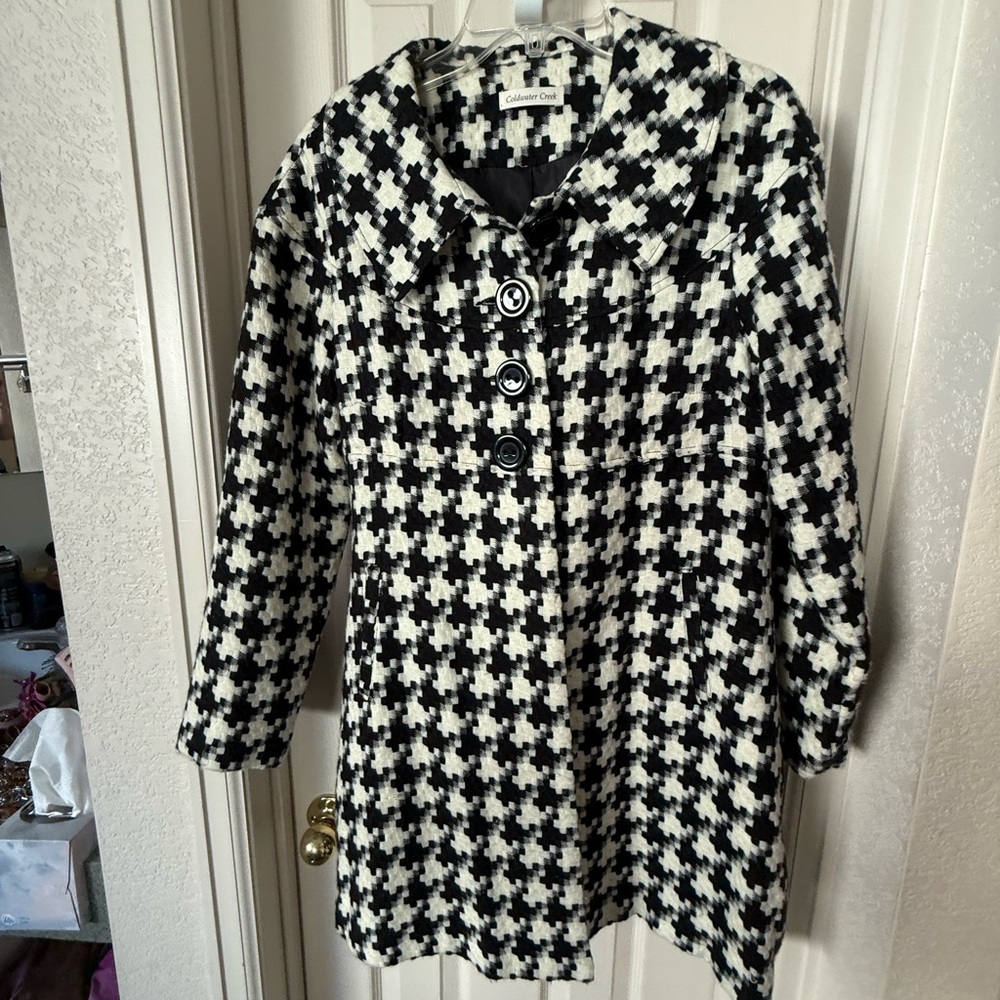 Coldwater Creek Black and Cream Houbdstooth Jacket
